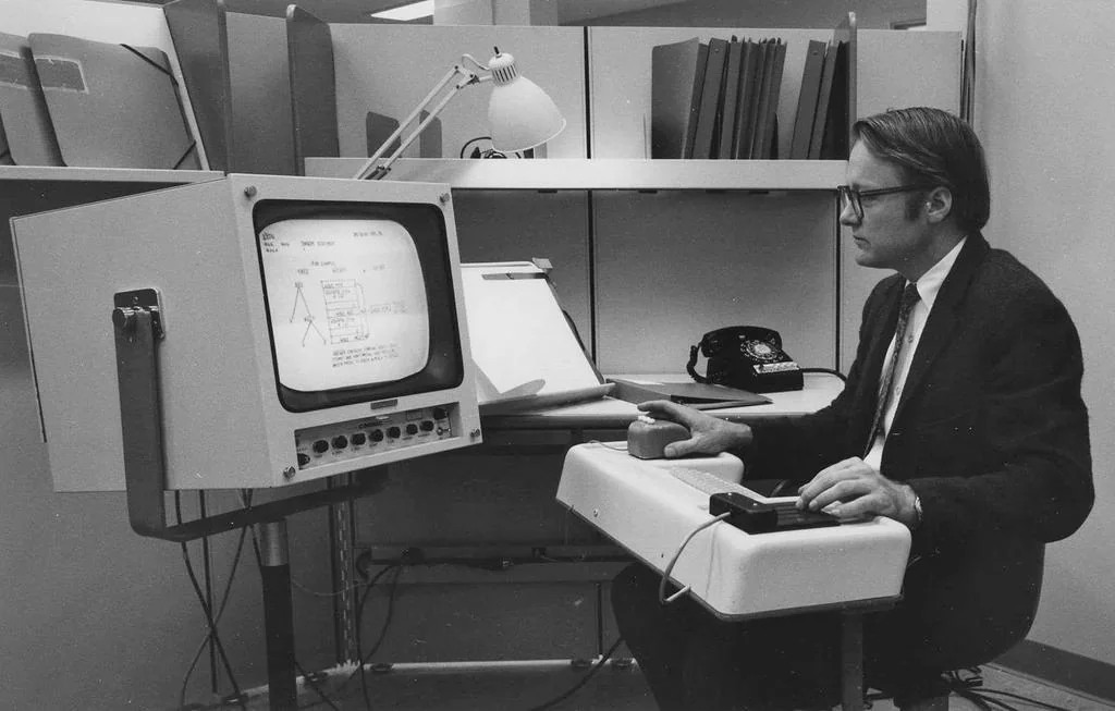 One of the first public demonstration of a computer mouse, graphical user interface, windowed computing, hypertext and word processing, 1968.

#STOPTIME #vintage #backintime #BlastFromThePast #technology
