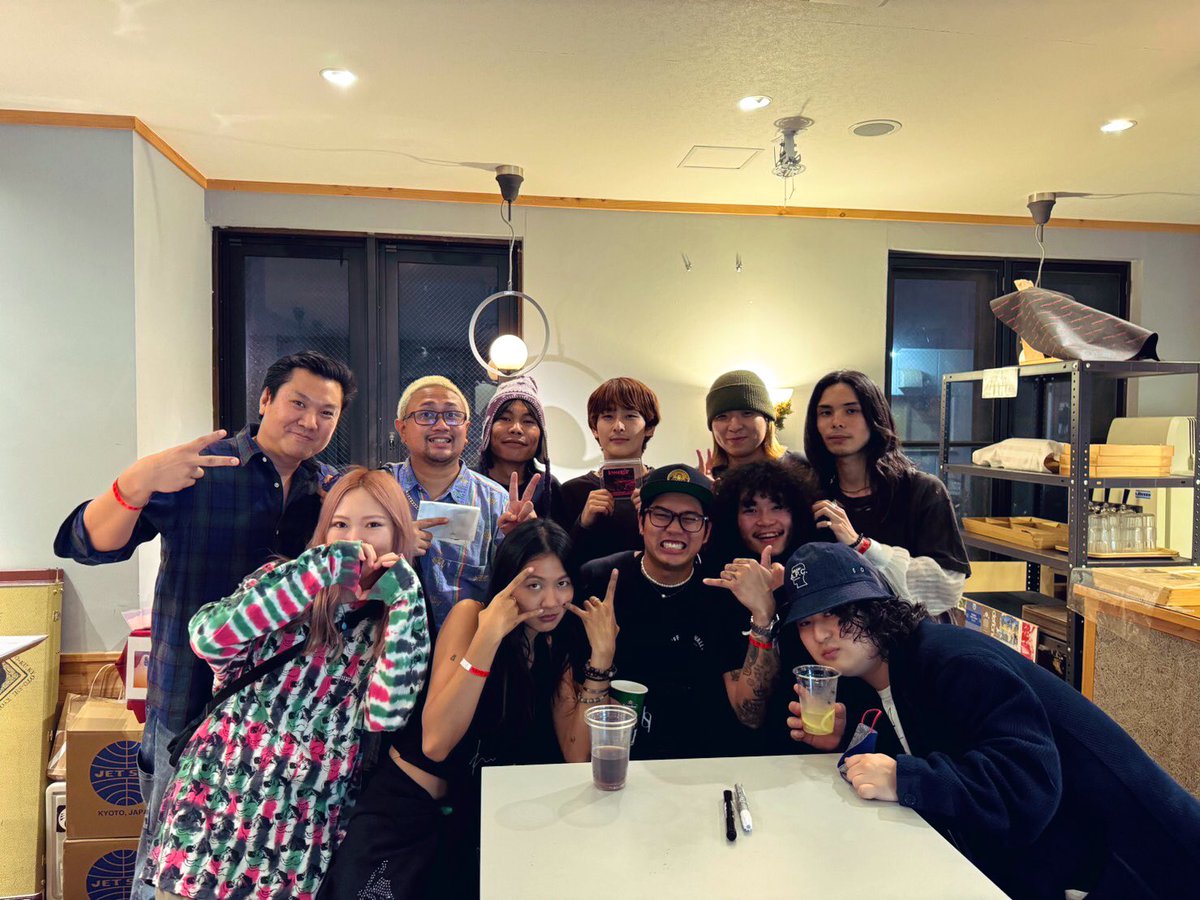 Lesssugar_net's tweet image. 26.04 @ NEPO 
Last show in Japan
Thank you everyone 

皆さんに心から感謝します。 
皆さんのために仕事を改善し続けます。 
またね。
(Google translate)

🙇🏽‍♀️🙇🏽‍♂️🙇🏽‍♂️🙇🏽‍♂️