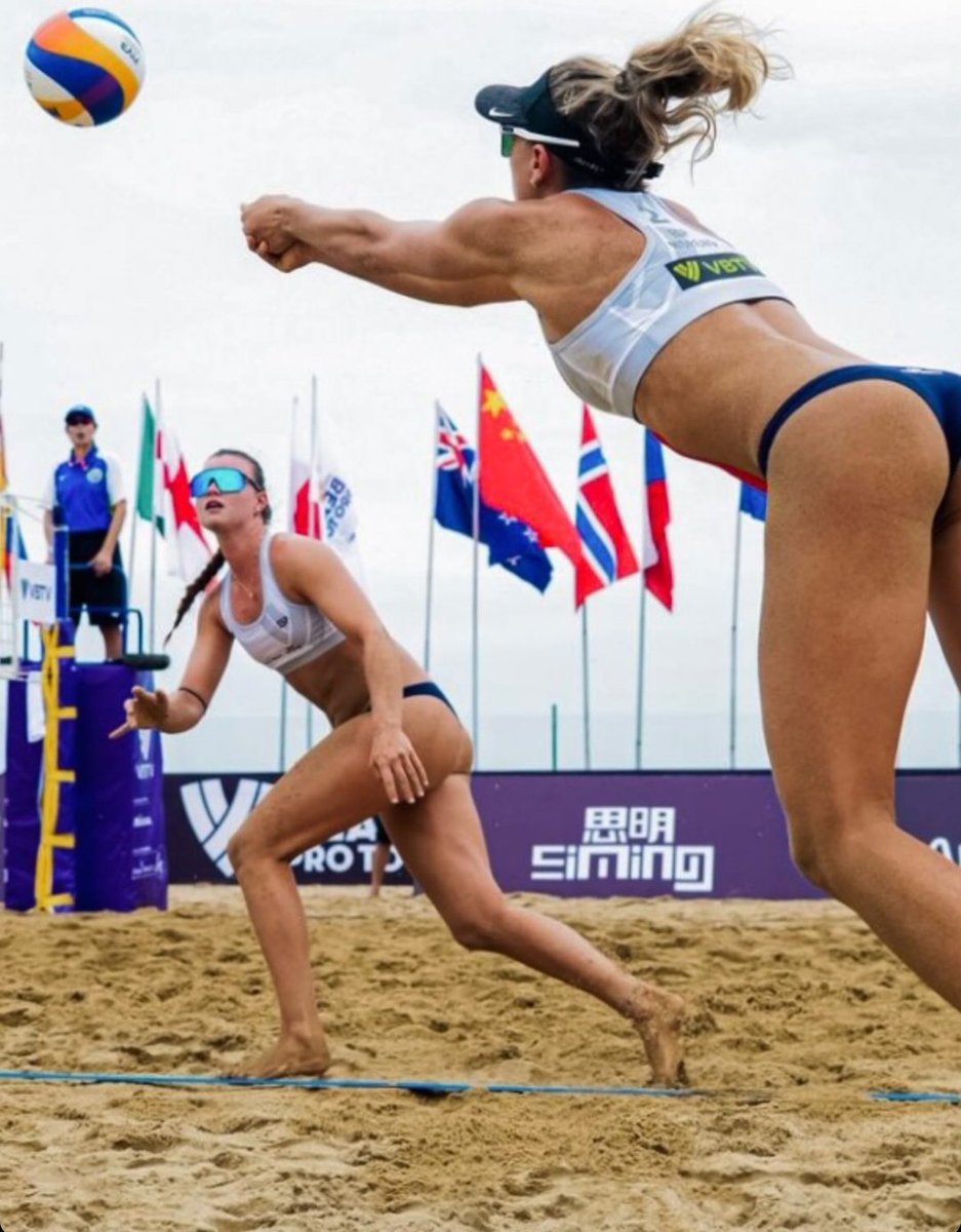 🏐🏖️#VoleyPlaya Challenge de Xiamen 🇨🇳 Cuartos de final♀️ ✅ Daniela Álvarez/Tania Moreno 🇪🇦 ganan 2-0 (21-18, 21-18) 🆚 Klinger/Klinger 🇦🇹 💪 Las españolas pelearán por las medallas en China mientras afianzan mucho su presencia en #Paris2024!