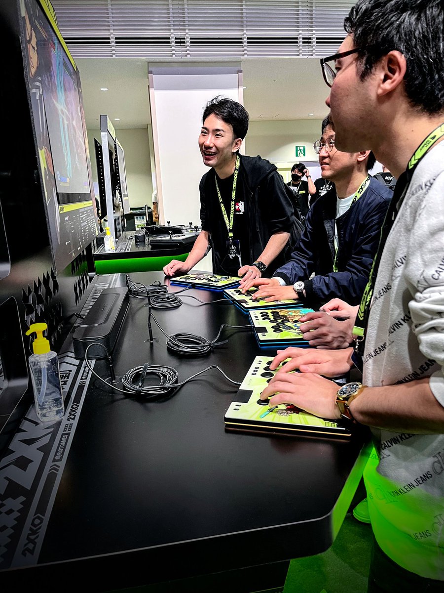 We're LIVE at EVO Japan 2024! 🎮 Swing by @riotgames' booth and be one of the first to play 2XKO with the Razer Kitsune! Who will YOU pick? Ahri, Darius, Ekko, Illaoi, or Yasuo? #EVOJapan2024