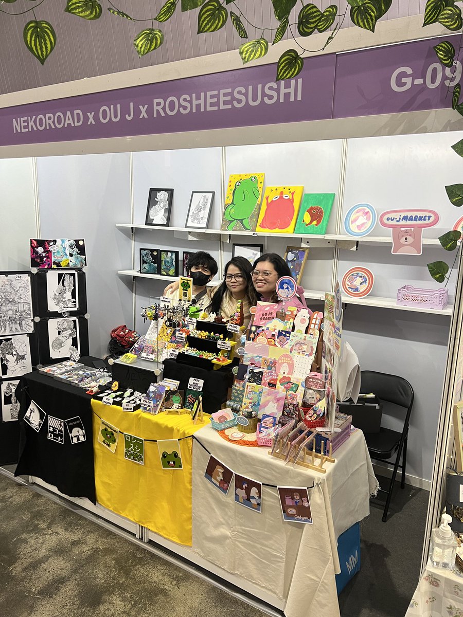KomiketPH's tweet photo. PH BOOK FAIR FINDS! Grab your very own Filipino komiks, books and merch at #pbf2024 by @NBDB_PHIL .

Find Pilipino Klasiks Collection, @theheartprojectph, @nekoroado, @ouj and @RosheeSushi at the Komiks area!

PBF 2024, April 25-28, 8am-8pm at World Trade Center Manila. See you! https://t.co/mDhGk6XROo