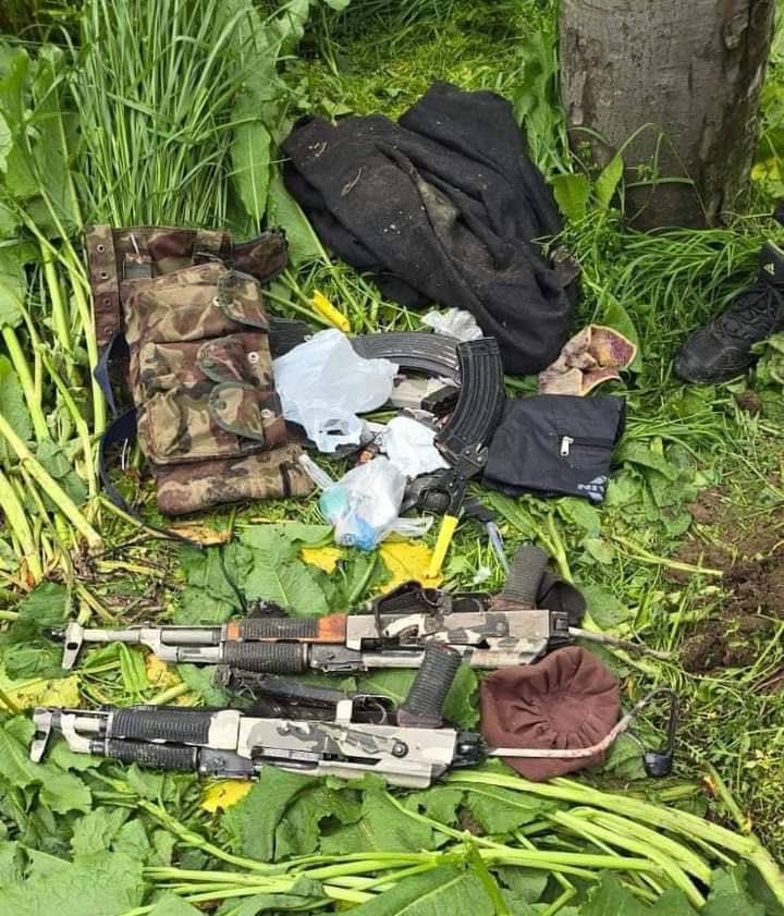 JKCDC_'s tweet photo. Arms and ammunition including incriminating materials were recovered from their possession.

Therefore, the claim by propaganda accounts is Fake &amp; Fabricated and propaganda stands uncovered.

3/3 https://t.co/Smz8nSG7rg