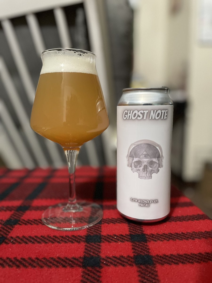 Friday Night Brews @lordhobobrewing Lemon Pilsner @TreeHouseBrewCo Pink American IPA @AeronautBrewing Mechanical Luchador Mexican-style Lager #LoyalFoeBrewing Ghost Note Pale Ale with Riwaka #massbeer