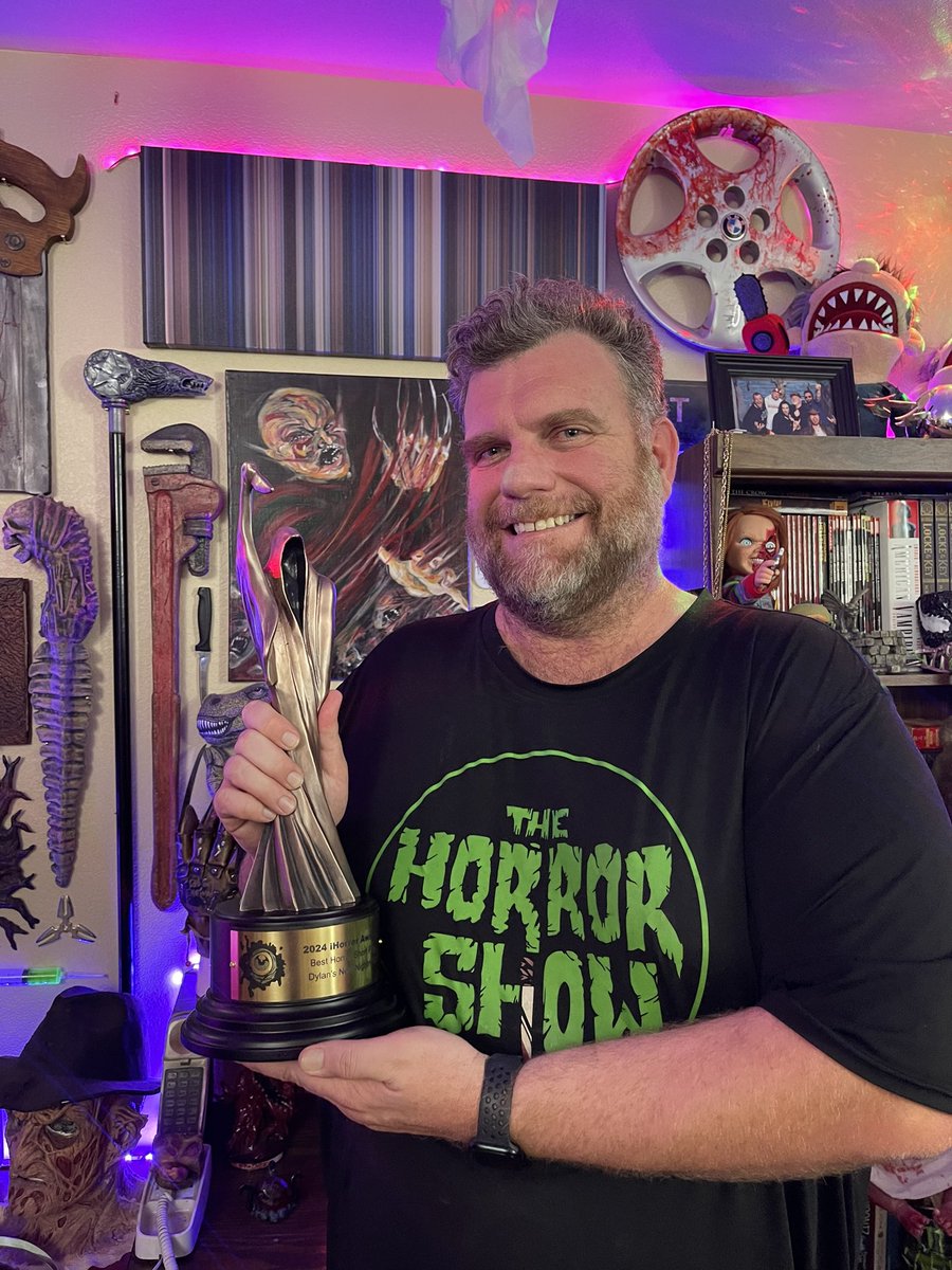 Just received our award for Best Short Horror Film in the 2024 #iHorror Awards and holy cow is this thing a BEAST!

It looks incredible and is definitely heavy enough to be a murder weapon so thank you, @iHorrorNews , you’ve just implicated yourselves. It was a long con! HAHAHA