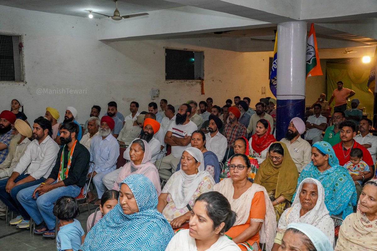 Humbled by the encouragement given by residents during a meeting at Gurudwara Sahib in Village Khuda Ali Sher last evening, where I discussed my vision for the development of the area. President Chandigarh Congress Committee Sh. @LUCKYHSINC, Sh. Roopinder Roopi, Municipal…