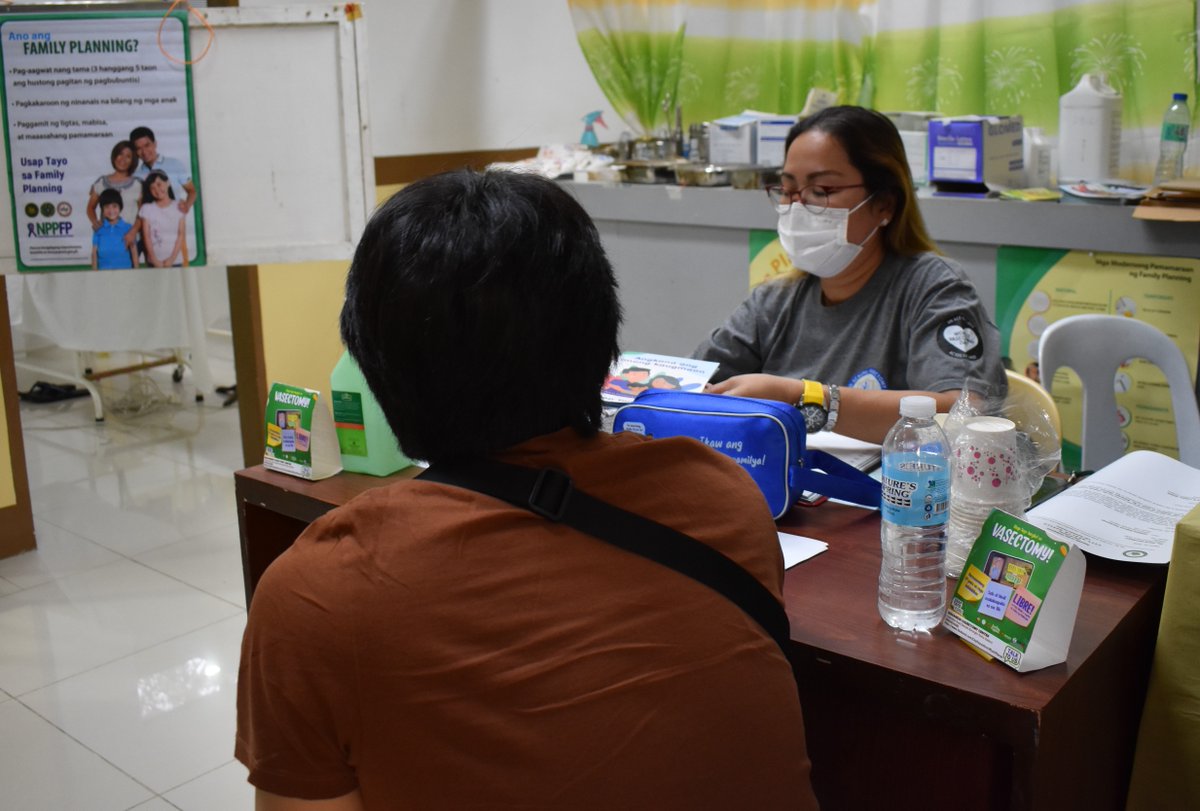 Over 1,000 male clients have undergone free No-Scalpel (NSV) Vasectomy from the Davao City government’s regular conduct of free NSV service provision supported by C-Men International, DKT Philippines and USAID.