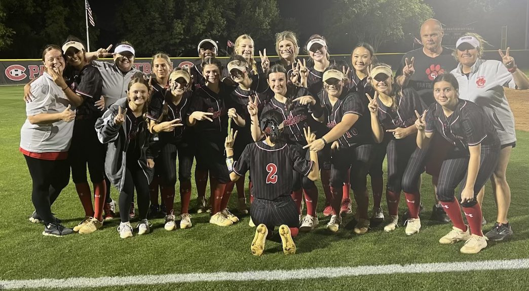 CHHS Softball tweet media