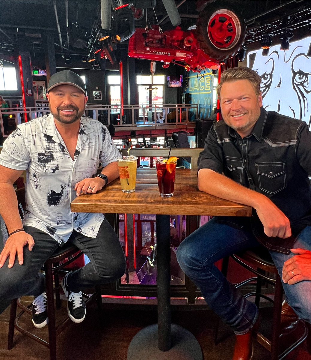Blake Shelton from his new @OleRed location in Vegas! Watch our interview this weekend on HOT 20 Saturday & Sunday 9am/8c @CMT @cmtHot20 @blakeshelton