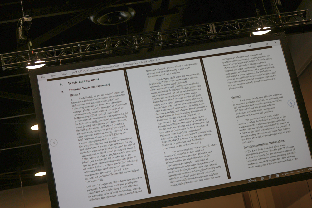 Concluding a first reading of the Revised Draft Text, #INC4 delegates faced definitional challenges, including terms like “lifecycle approach” to plastic(s) pollution and “problematic plastic” Delegates must clarify these to ensure an airtight treaty ➡️ enb.iisd.org/plastic-pollut…