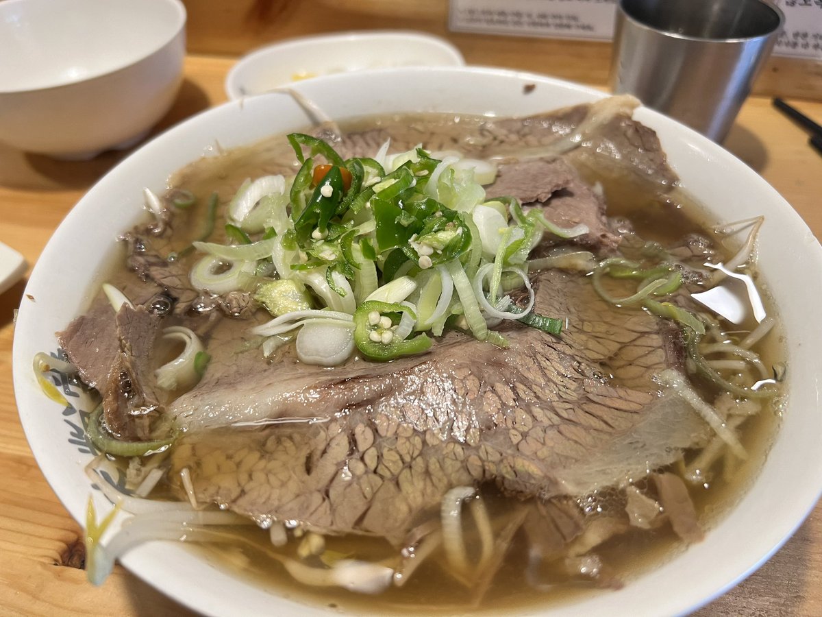 맛점 하셨나요? 오랜만에 미분당 (중국어로 쌀국수)에 왔어요 다들 맛점하시고 날이 너무 좋으니 썬크림 듬뿍 바르시고 야외 활동 하세요❤️