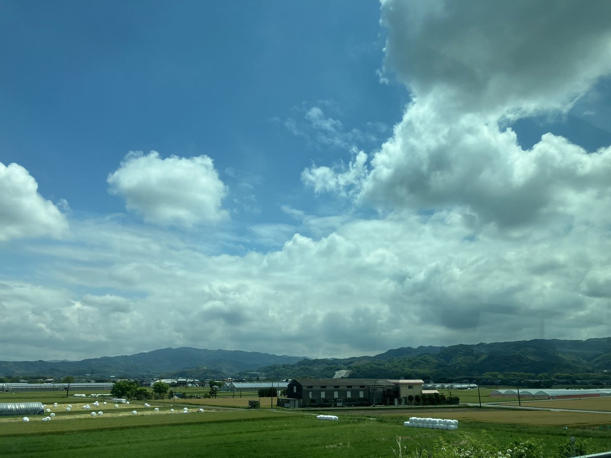 ひのくに号の車窓から 色んな景色を眺めながらバス旅満喫中🚌