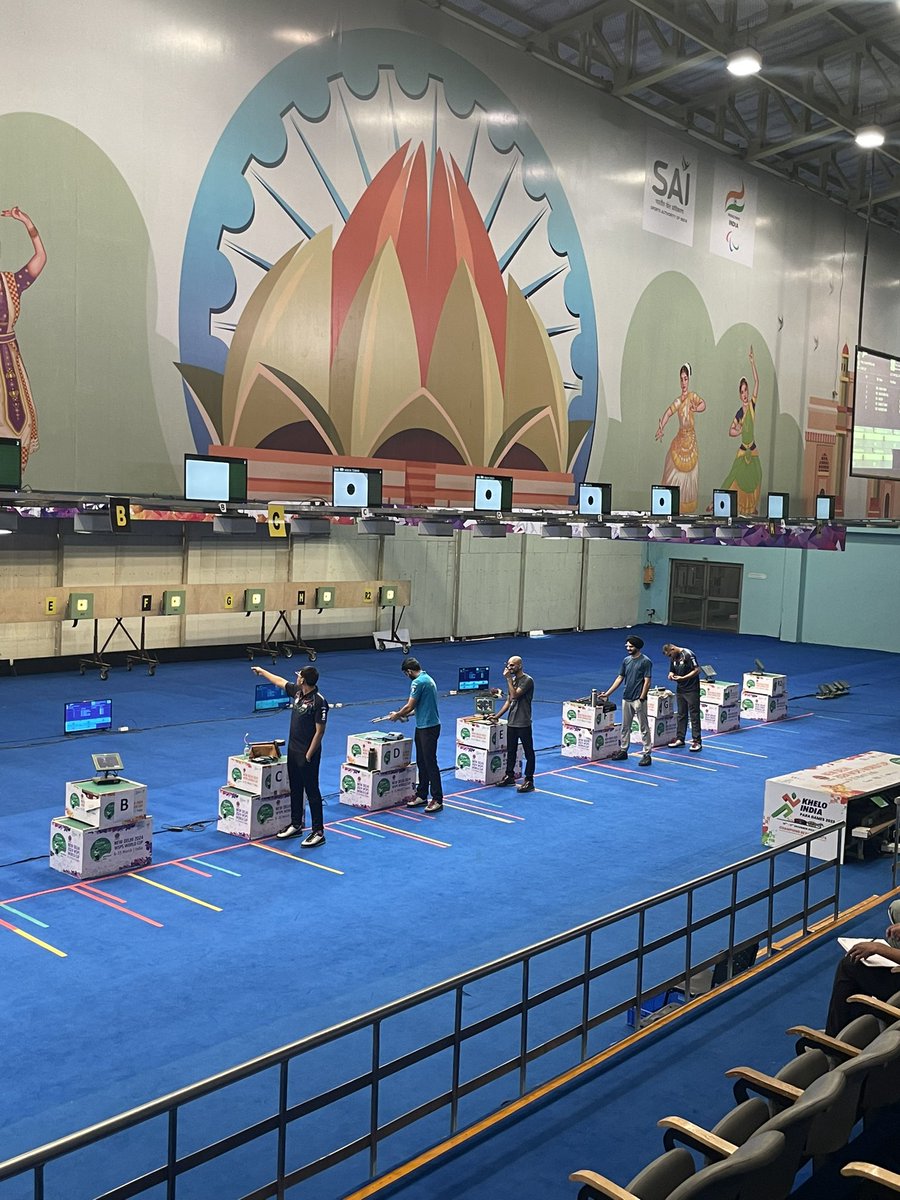 All set for the FIRST of four FINALS on the concluding day of the Olympic Selection Trials 1&2 for Rifle & Pistol. Five top guns in a 24-shot shoot out for the men’s 10M Air Pistol OST T2 winners title. #OlympicSelectionTrials #Road2Paris #IndianShooting