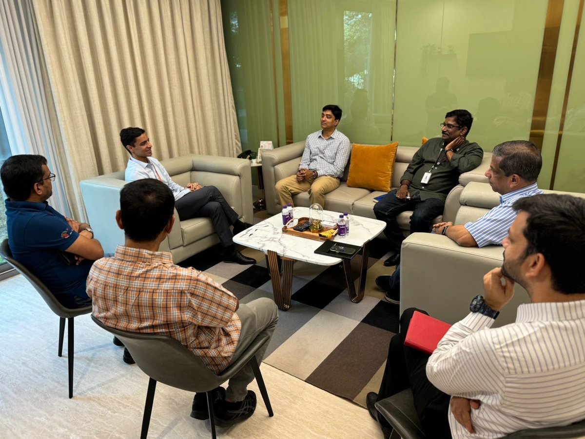 Had an incredible meeting with Dheeraj Gorukanti, CEO Yashoda Hospitals. Alongside our IHub CEO Jay Mookherje and team, we delved into innovative healthcare product development strategies and future advancements. Confluence of engineering & medicine!
 #HealthcareLeadership