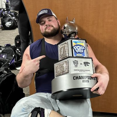 PowercatRyan's tweet photo. Correct me if I'm wrong, @PopTartsBowl, but I believe Cooper Beebe is the first player drafted to the NFL that has eaten a mascot as part of a post-game celebration. https://t.co/8Ws1az59Iq
