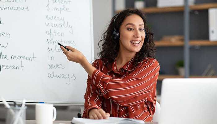 TycoonStoryCo's tweet image. Factors To Consider Before Choosing An English Tutor

#englishtutor #languagelearning #learningenglish #tutoringtips #EducationAdvice #LanguageProficiency #languagecoach #englishlearning #LanguageTutoring #languageskills

tycoonstory.com/factors-to-con…