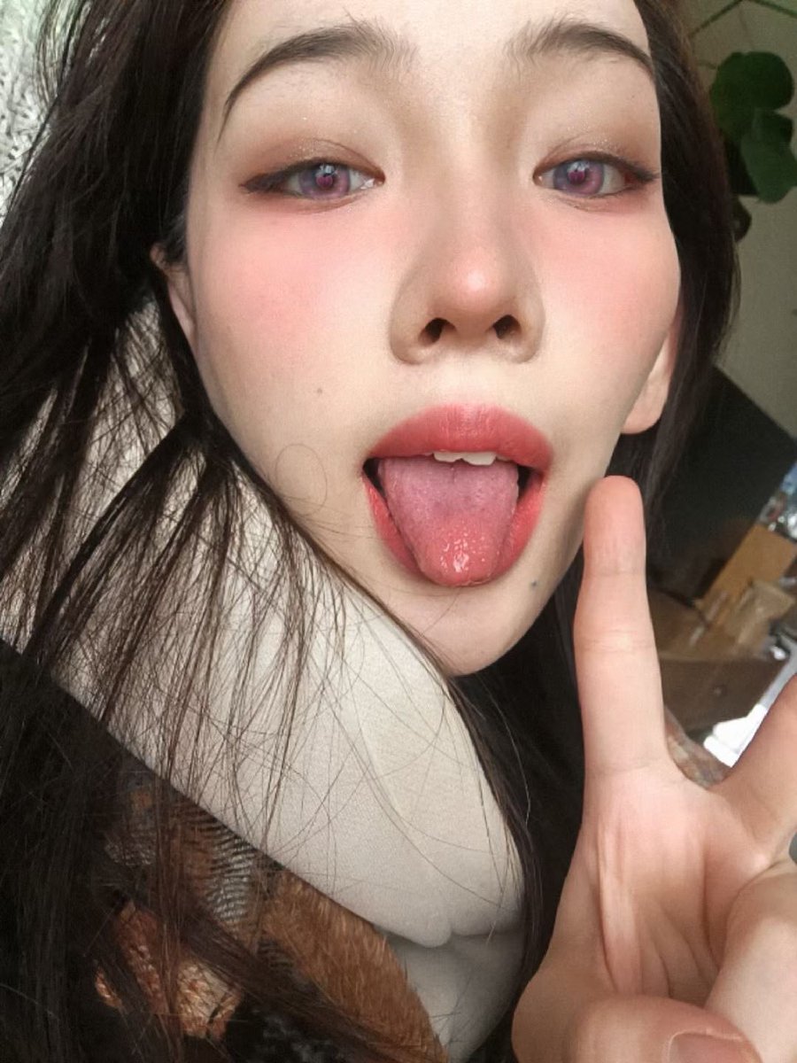 cwaydb2020's tweet photo. 四条榨jing母犬 #走光 #偷拍 #人妻 #生活照 #屁股 #美臀 #街拍 #自拍 #女朋友 #反差 #女同学 #意淫 #少妇 #婚纱 #新娘 #老婆 #私房 #奶头 #高潮脸 #骚货 #乳房 #颜射 #射屏 #盯射 #裸照 #生活照 #眼镜娘 #萝莉 #母狗 #露出 #身边人 #激凸 https://t.co/fiqUjmTNSk