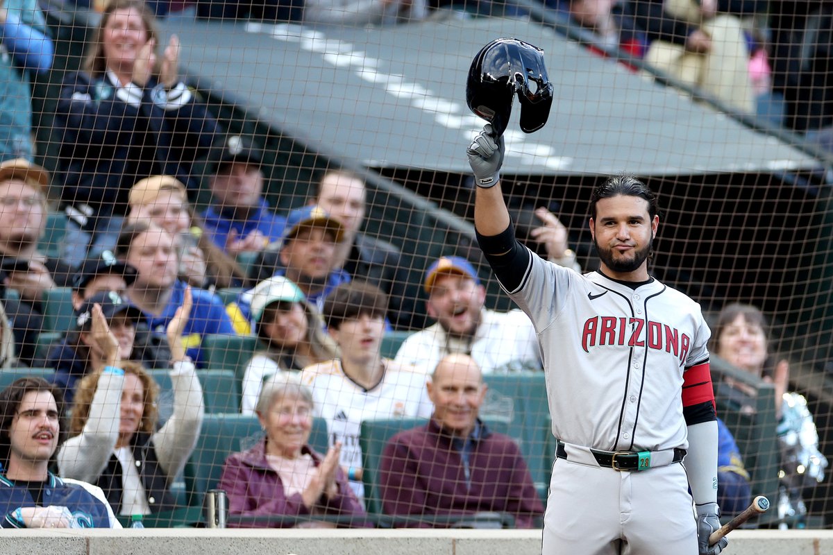 StephChambers76's tweet photo. Eugenio Suárez #28 of the Arizona Diamondbacks receives a warm welcome during his first trip back to Seattle to face his former Mariners team. (Steph Chambers/Getty Images) https://t.co/n8wXgy4l2S