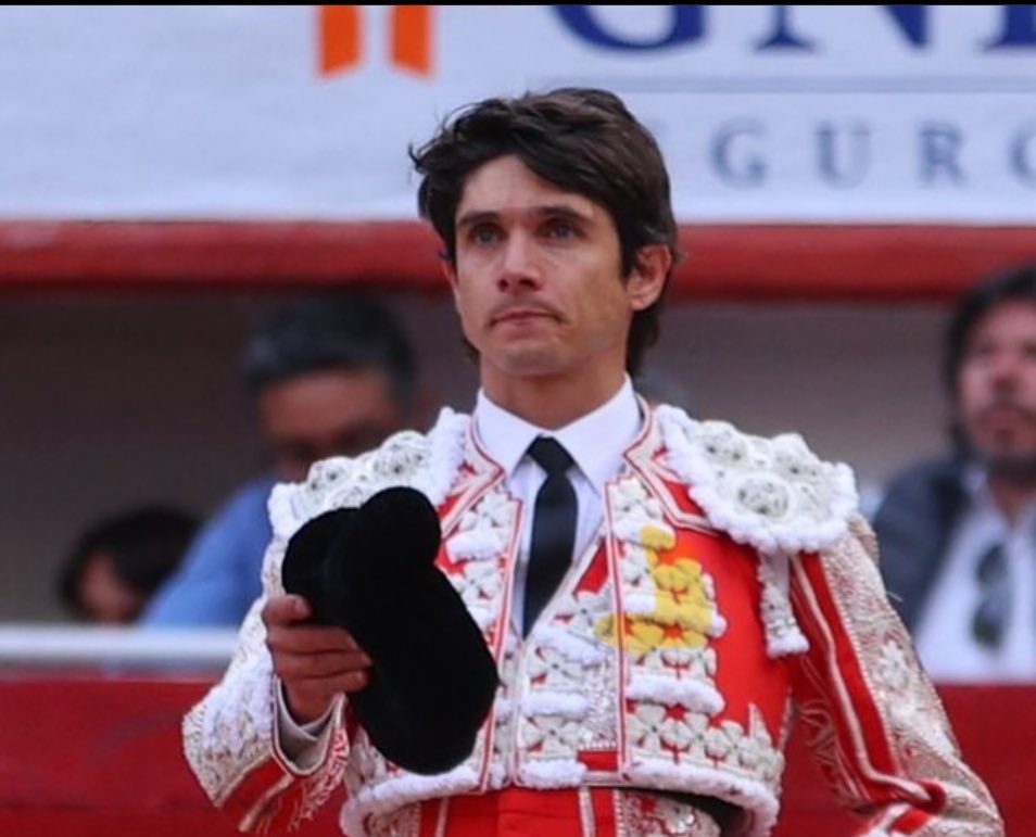 ciudadtaurina.com/detalle.php?id…

Castella saluda en el tercio; San Román y Valadez esforzada tarde en Aguascalientes. <a href="/infoCastella/">Castella Oficial</a> <a href="/DiegoSanRoman_o/">Diego San Román</a> <a href="/LeoValadez_/">Leo Valadez</a> <a href="/Mimiahuapam/">Mimiahuapam</a> <a href="/emsaoficial/">EMSA Oficial</a>