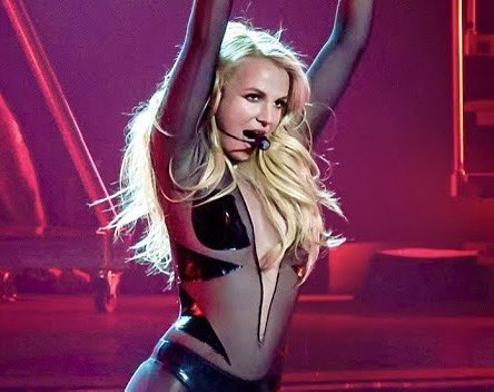 Name an artist who you’d love to collab on a song with Britney Spears