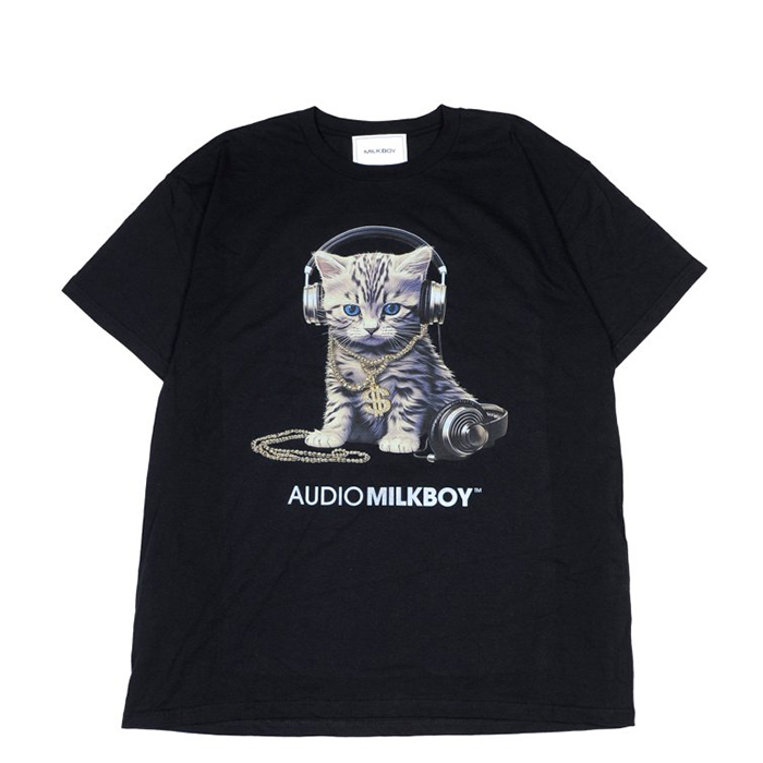 #MILKBOY SUMMER 2024 AUDIO CAT TEE
ヘッドホンをつけたCOOLな子猫がプリントされたTシャツ😺🐱😸✨
lukeandstella.com/shopdetail/000…
#kawaii #harajuku #fashion #lolita
We ship world wide