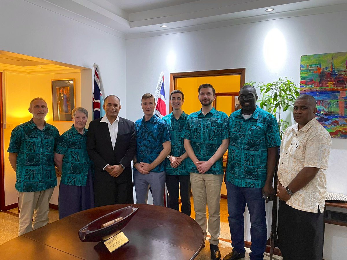 5️⃣ top academics from 🇬🇧spending the week researching what the Ocean of Peace means to people, in support of @slrabuka’s vision. We introduced them to over 7️⃣5️⃣of our best friends over five days… 2/5