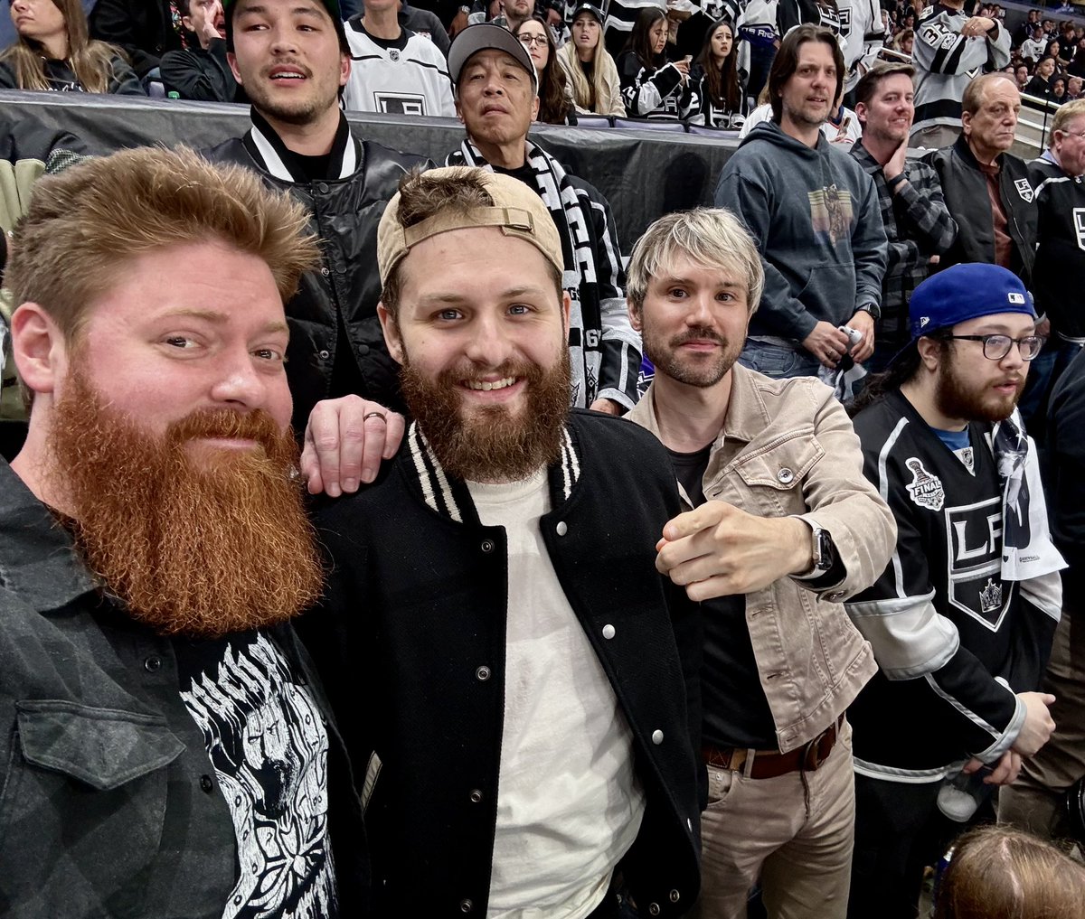 Touchpadwarrior's tweet image. Enjoying the kings game with @maximum @thisisryanross &amp;amp; some dude named Jack