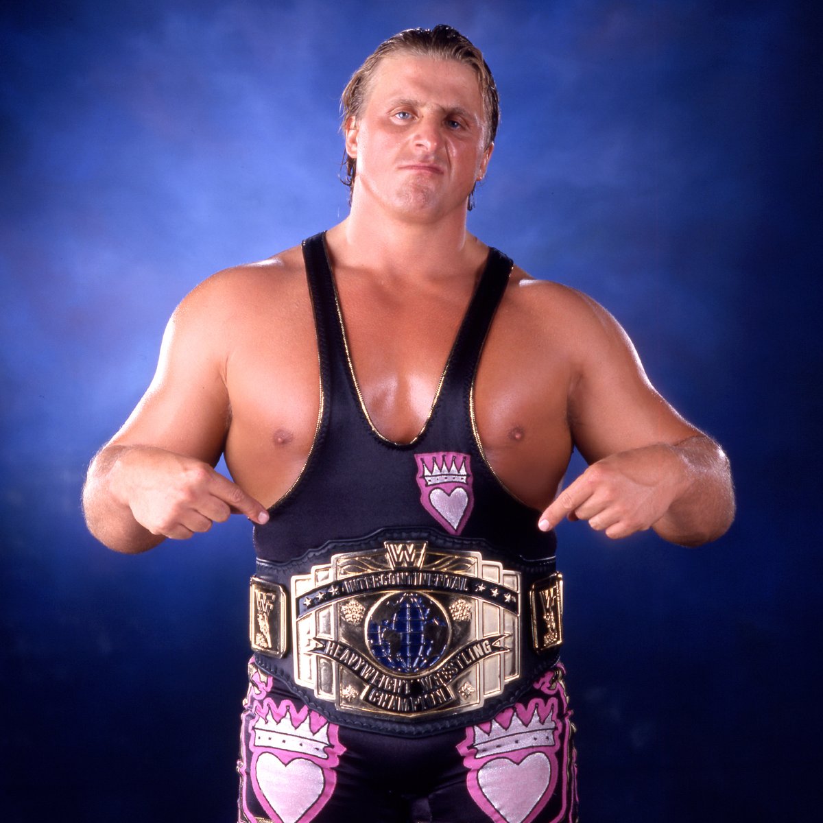 On this day in 1997: Owen Hart defeated Rocky Maivia on Raw to grab the WWF Intercontinental title! 👑❤️ #WWF #Wrestling #WWERaw #TheRock #OwenHart