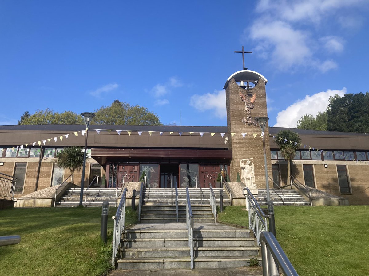 A fittingly beautiful morning for the First Holy Communicants of @SJBPS11 #Cometothetable