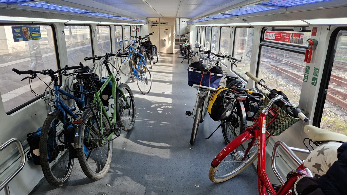 Lekker veel ruimte voor de fiets in de Duitse trein!