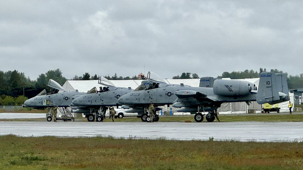 Kent_YVR's tweet image. Arrivals day for @she_is_anything 2024 event. 1 of 3 #A10Thunderbolt II that arrived, plus there are many other aircraft 😎 Stay tuned, and if you’re local. Check out the event Saturday and Sunday ✌️ Everyone is welcome and it’s free.