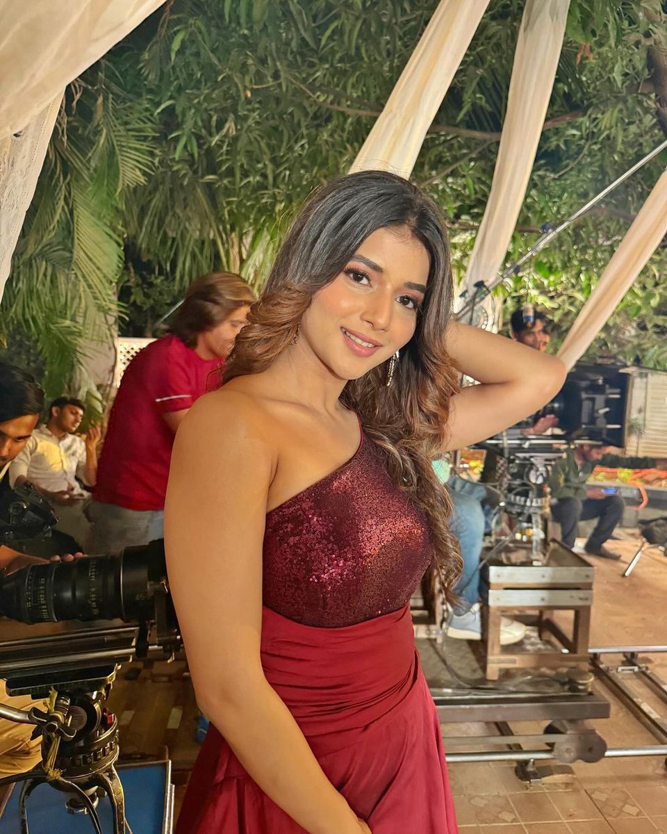 Samridhii Shukla Official FC on X: "!! New IG Post !! Samridhii is looking stunning Link ⬇️ 🔗https://t.co/LXS4FW1yc3 ~Like, Comment and Share [ #SamridhiiShukla #AbhiraSharma #yrkkh #yrkkh4 ] https://t.co/K5zCzhEq6B" / X