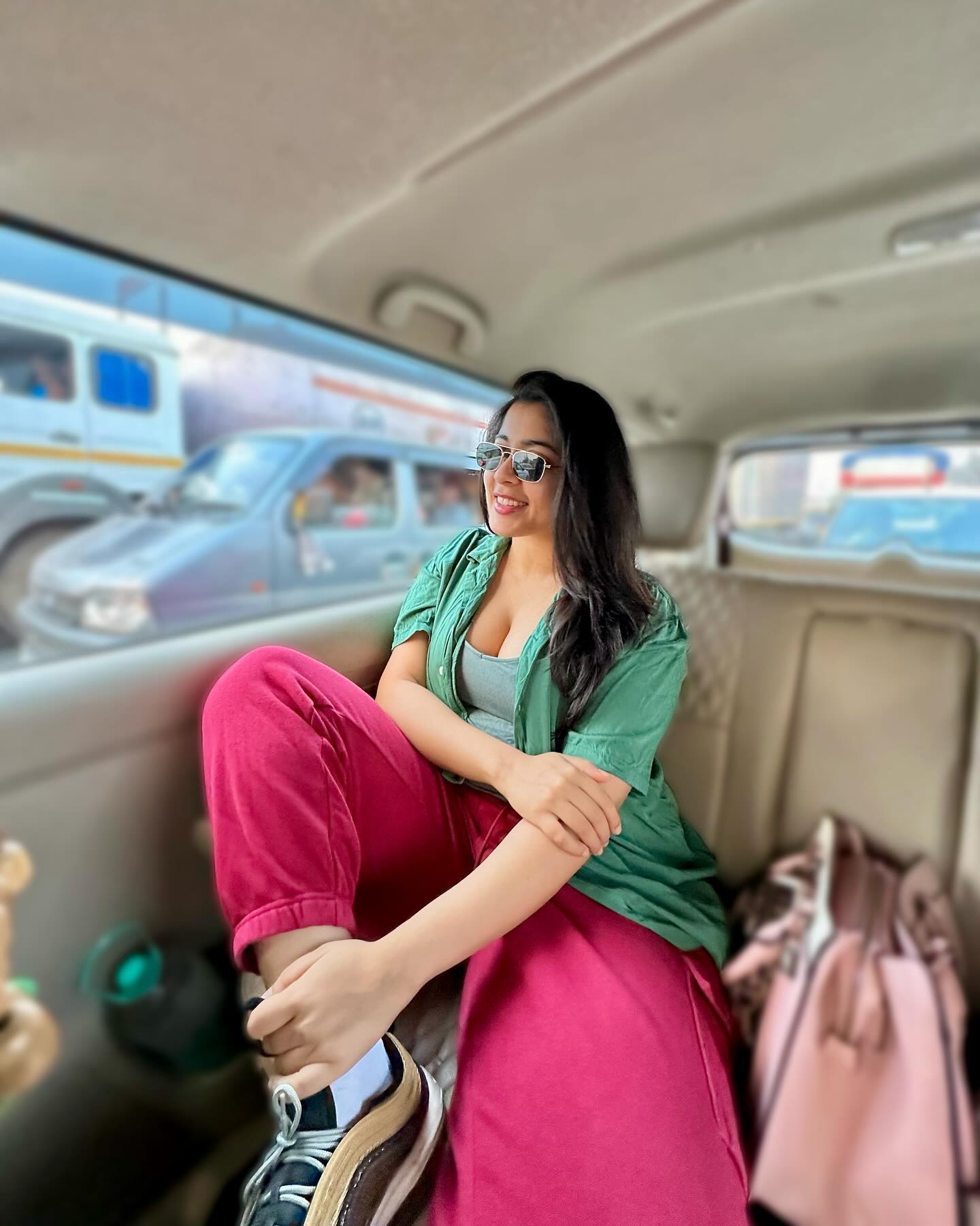 GMJcAnHaQAAsu4B?format=jpg&name=large