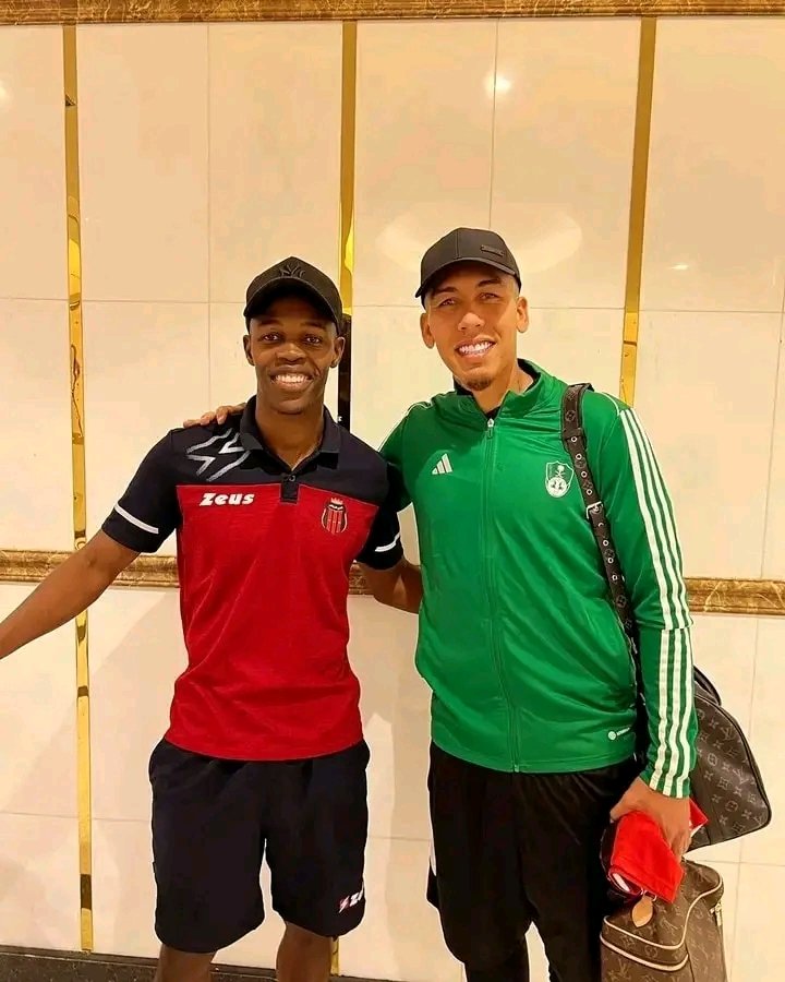 Knowledge Musona with his former teammate Roberto Firmino🤝