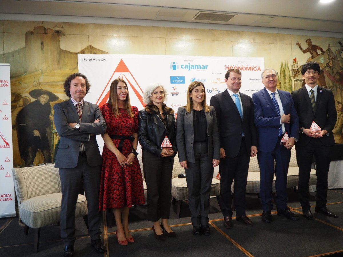 Los presidentes de #Cantabria y #CastillayLeón destacan el #Foro3Mares24 como plataforma para estrechar las relaciones empresariales ow.ly/Rnwh50Rp2E8 @alferma1@jcyl @mjburuaga @cantabriaes @Cajamar