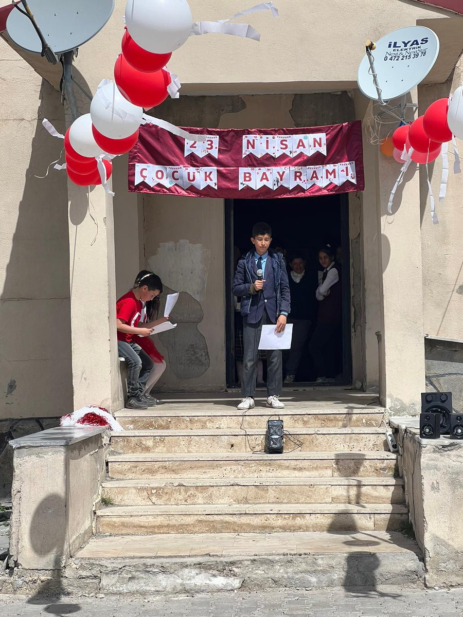 Mollakara Ortaokulunun; öğrencileri, öğretmenleri ve velileriyle birlikte 23 Nisan Ulusal Egemenlik ve Çocuk Bayramı'nı, coşkuyla kutladık♥️🇹🇷
<a href="/tcmeb/">Millî Eğitim Bakanlığı</a> 
<a href="/miakarali/">Mustafa Karali</a> 
<a href="/hasan_kokrek/">Hasan Kökrek</a> 
<a href="/diyadinmem/">Diyadin İlçe Milli Eğitim Müdürlüğü</a> 
<a href="/Diyadin004/">DİYADİN KAYMAKAMLIĞI</a> 
<a href="/remzi0479/">Remzi Işık</a>
