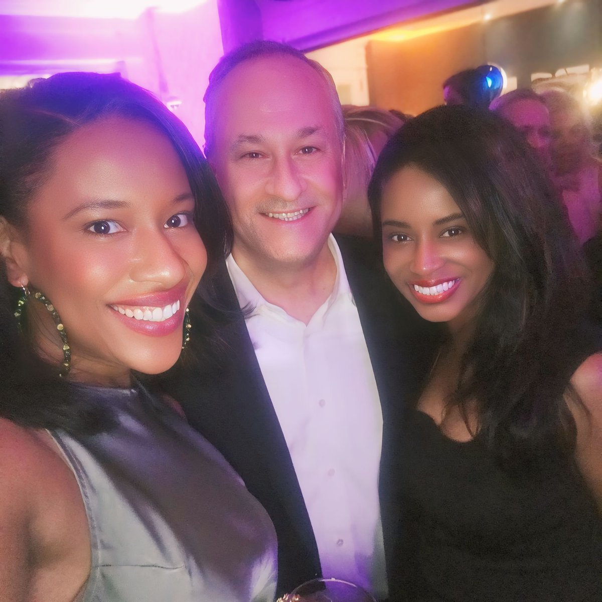 Nothing better than running into my dear friend, Second Gentleman @DouglasEmhoff at a DC shindig! #WHCD weekend is in full effect!