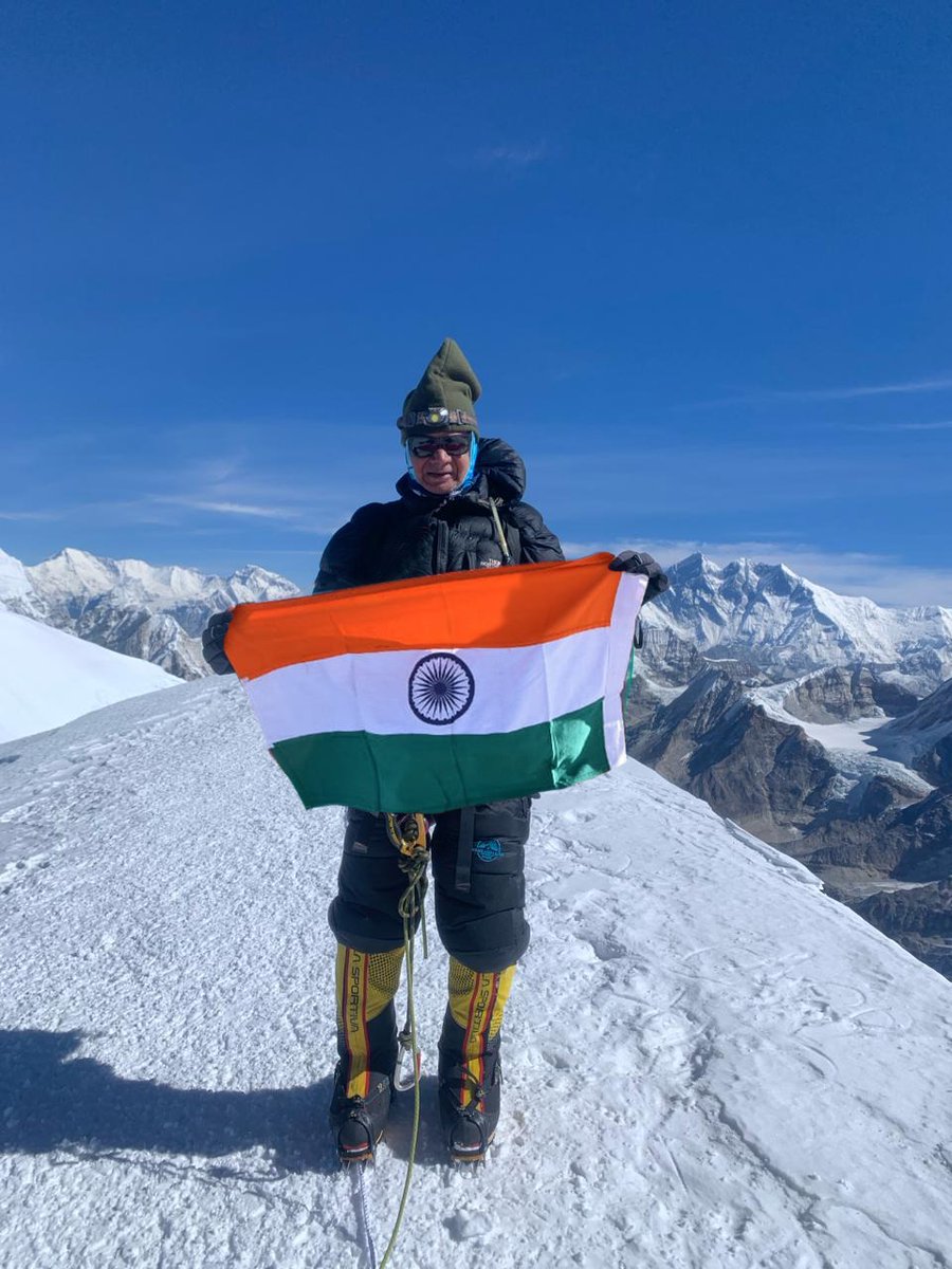 Dr Subhash Pawar of #Nashik successfully climbed Mt. Mera, a 6,476 mts high snow peak in the #Mahlangur mountain range in #Nepal. Dr. Pawar climbed successfully on 19 April. Dr Pawar (68) has become the oldest senior citizen from #Maharashtra to climb this peak @DeccanHerald