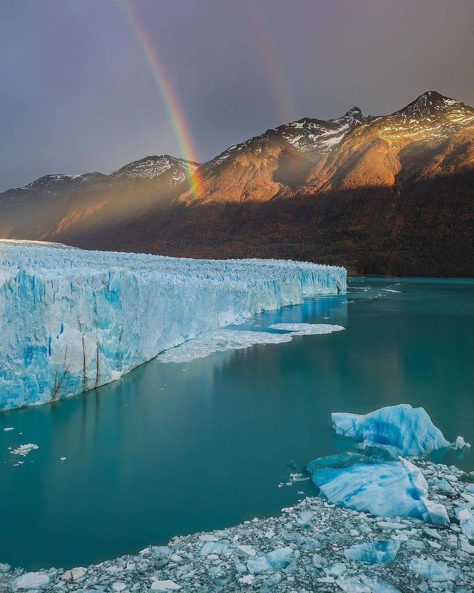 🏔️❄️
📍 Glaciar Perito Moreno, Argentina 🇦🇷