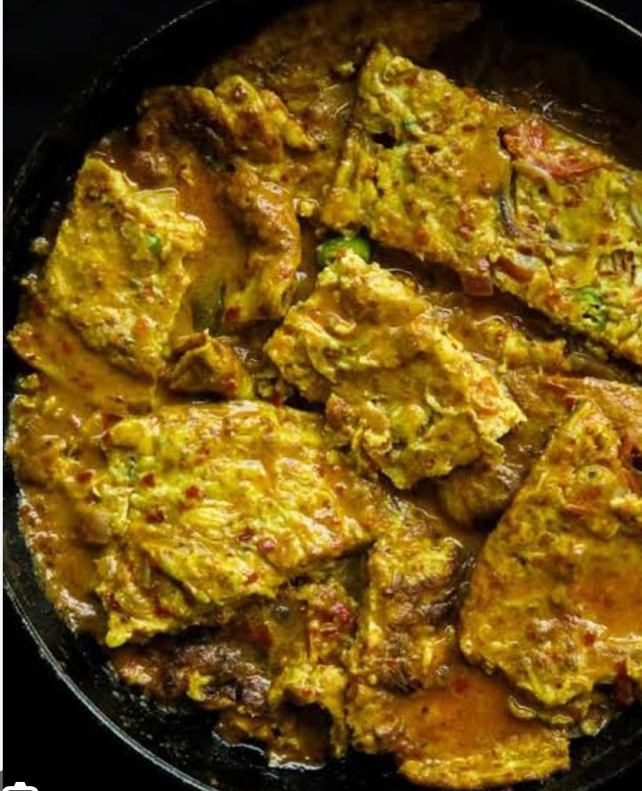 Delicious OMELETTE CURRY One of my favourite; flavorful #egg omelette curry made Bengali style is a perfect side dish for hot steamed rice or paratha. Suitable for #dialysis and #posttransplant patients Get the #recipe from 'Healthy Recipes for CKD.' amzn.eu/d/fO68tPP