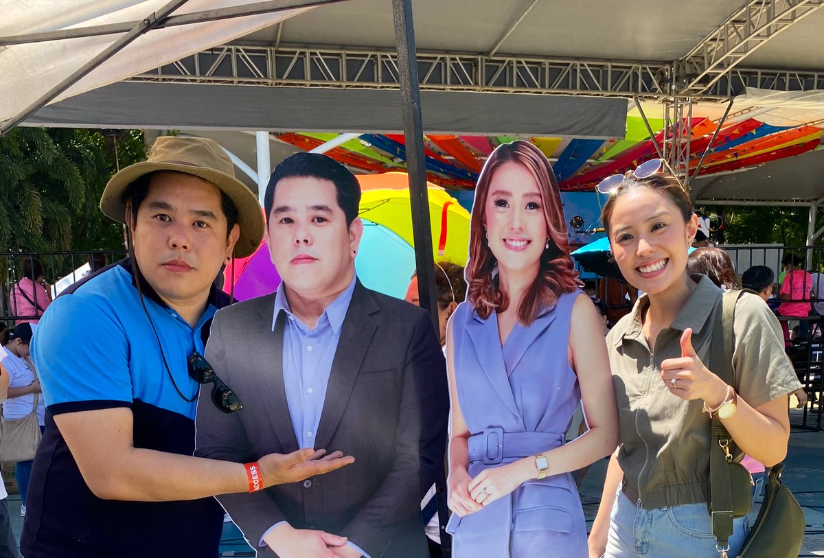 @iamkarendavila @robertmano47 @_izzylee @annacerezo_ @LyzaAquinoDZMM @alvinelchico Team #TVPatrolExpress! 😂 @dnicednsay #GKSF #KapamilyaFair ❤️💚💙