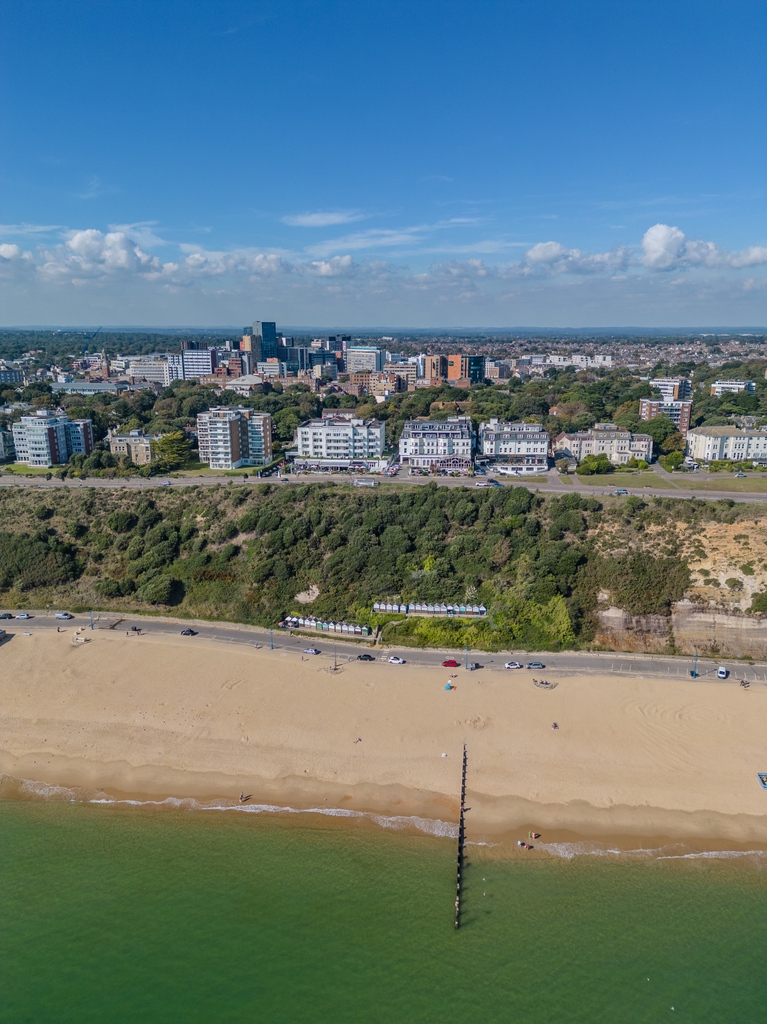 Head here for a seaside getaway and whether you’re looking for an iconic, period hotel or cosy, family-run B&B, there are plenty of places to stay in and around Bournemouth... Bournemouth.co.uk/accommodation⁠ ⁠ #LoveBournemouth⁠ ⁠ 📸: @soulmotionmedia