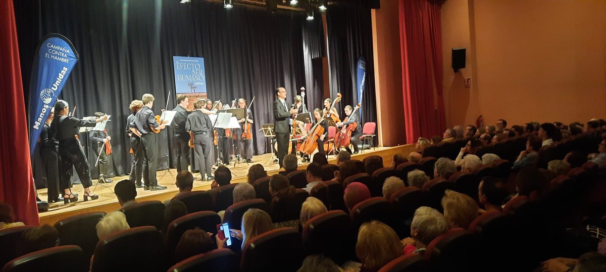 🎻Éxito de la Joven Orquesta Barroca de Sevilla: Maravilloso concierto de primavera a beneficio de Manos Unidas anoche en el auditorio de la ONCE, bajo la dirección de Valentín Sánchez Venzalá , y con varios solistas jóvenes que hicieron vibrar al público. ¡Enhorabuena!👏🏻