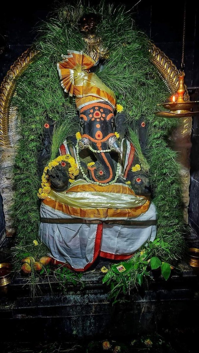 சங்கடஹர சதுர்த்தி இன்று. 

ஓம் கம் கணபதயே நமஹா.