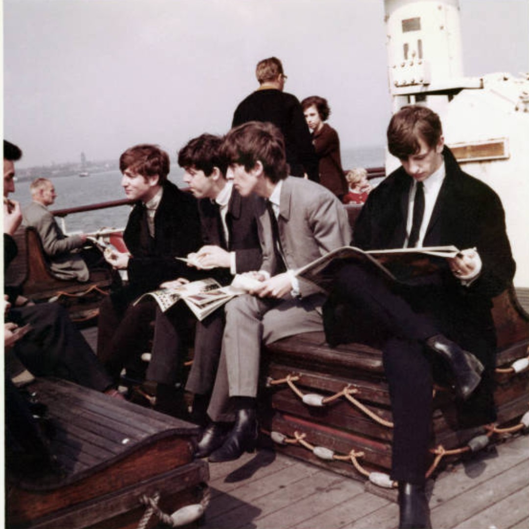 The Beatles traveling aboard the Mersey Ferry during filming for the BBC TV documentary The Mersey Sound (Liverpool, 1963) by Paul Popper
#readingissexy