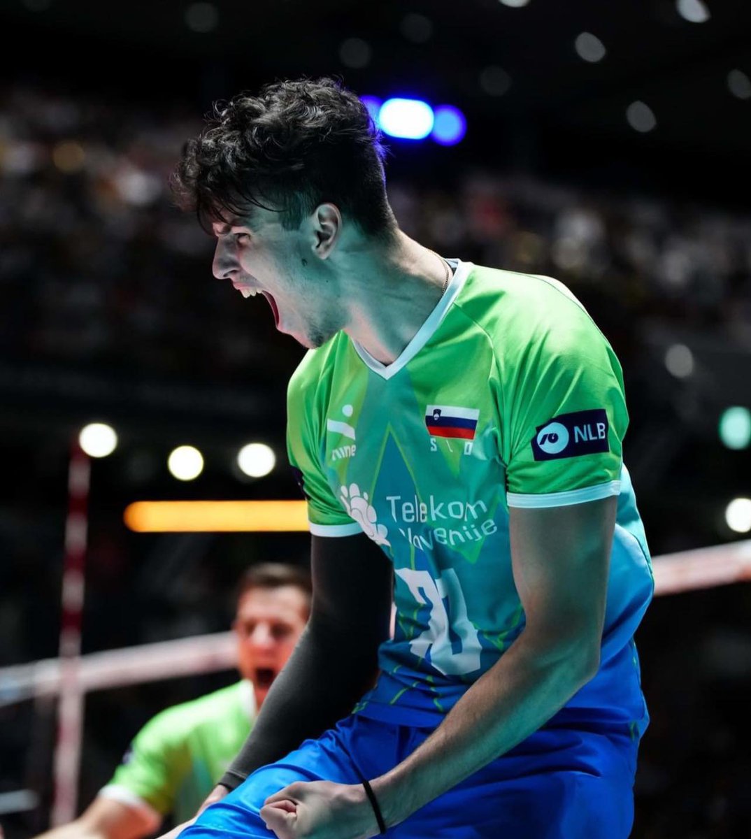 Slovenski reprezentant 🇸🇮 Nik Mujanović bo v prihodnji sezoni igral za večkratnega francoskega prvaka in nekdanjega evropskega prvaka 🇫🇷 Paris Volley.