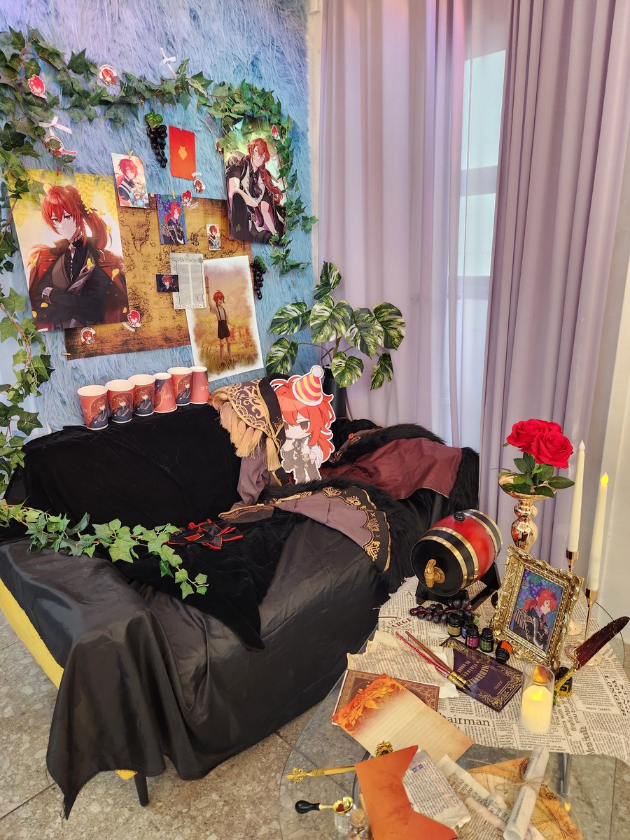 noirblanchat04's tweet photo. #어르신_생일엔_외출금지입니다

공작님!! 덕분에 원신을 시작하게 되었는데!!! 생일 축하드려요❣️ 멋진 생크 열어주셔서 너무 감사합니다🥺🥺🥺 굿즈 퀄리티, 장소 인테리어도 너무 좋아서 기쁜 마음으로 왔다갑니다!! 지인분들이 받았던 굿즈들 빌려서 세트 완성!! 🥰 평생 간직할게용 https://t.co/uo1AGv8War