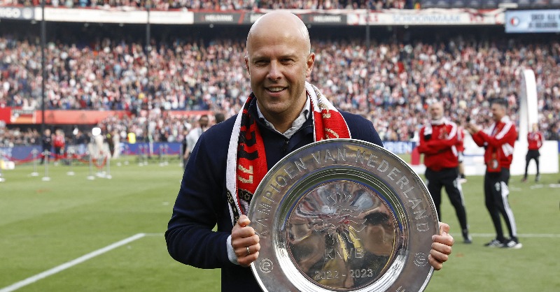 caughtoffside's tweet photo. 🚨 EXCLUSIVE 🚨

🔴 It's all agreed between Arne Slot and #LFC 

🔴 Contracts will be prepared this weekend

🔴 What convinced #LFC that he was the right man to replace Klopp? 

💥 FREE subscription to my Daily Briefing https://t.co/LdBYx4BTzS

Full story 👇👇