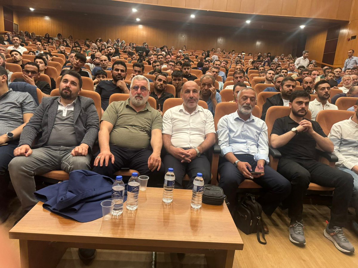 K.Maraş'ta Dr.Abdurrahim Şen'in sunumuyla 'Sen Yaşarken Gazze Ölmezsin' başlıklı konferanstaydık. Yaşanan katliamlara sessiz kalmayacağız. Alışmayacağız.