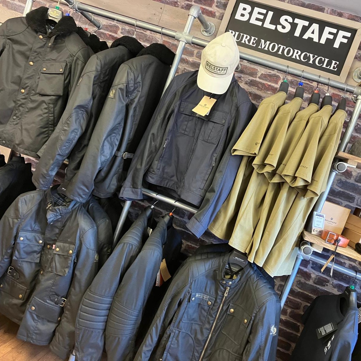 NEW: 2024 Belstaff range has arrived!

Visit us in-store, or online to get yours!

📞 01253 872037

#RacewaysMotorcycles