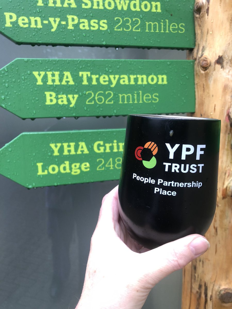 El Warren tweet media